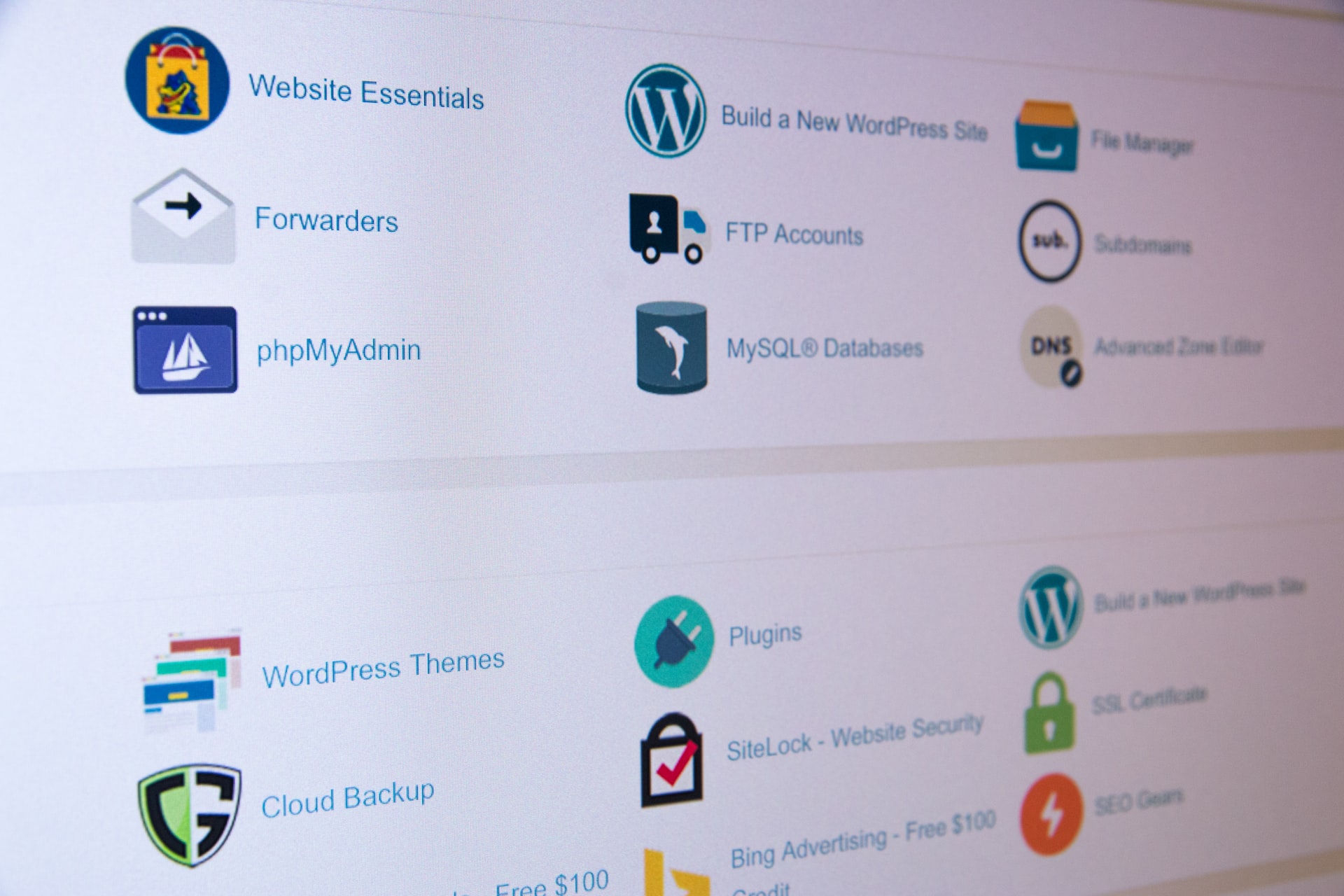 Featured image for “How do I Choose the Right Hosting Service?”